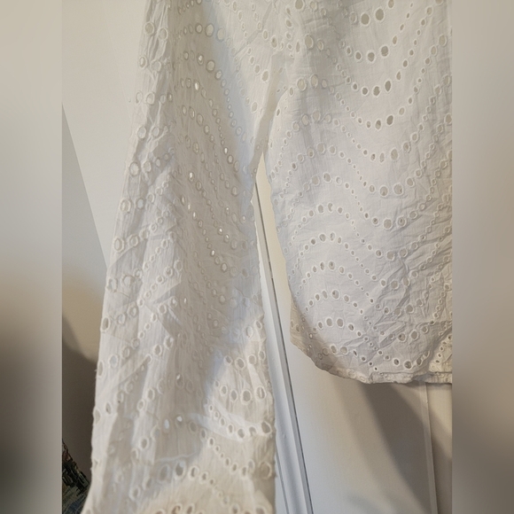Missguided White Broderie Anglaise Long Sleeve Open Back Blouse - Picture 5 of 7